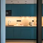 Escala Hotel & Suites