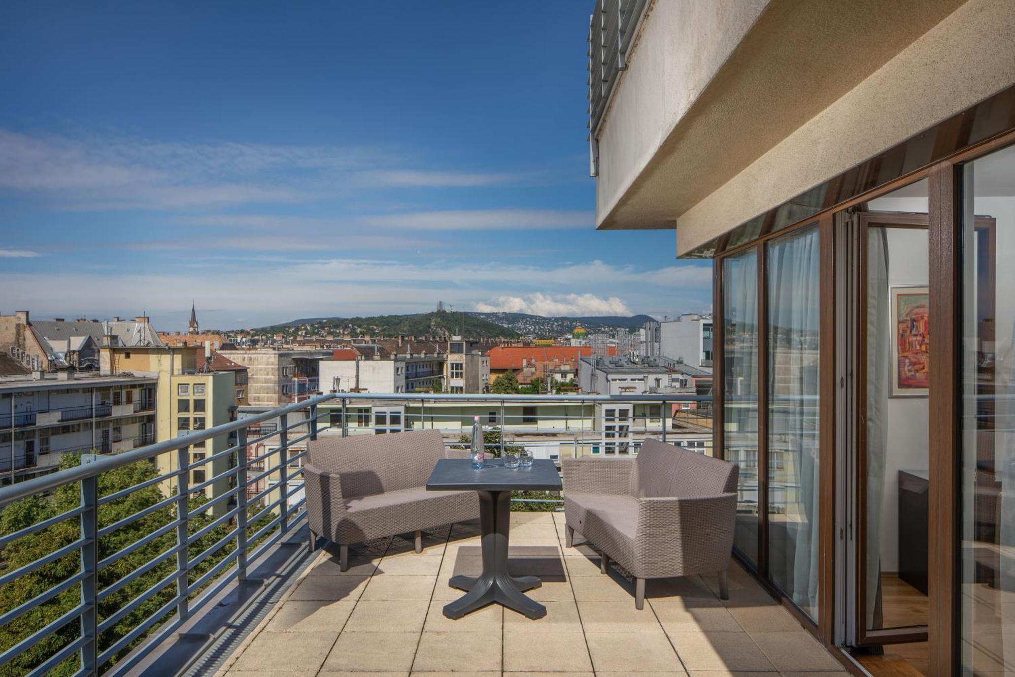 Escala & Hotel Budapest