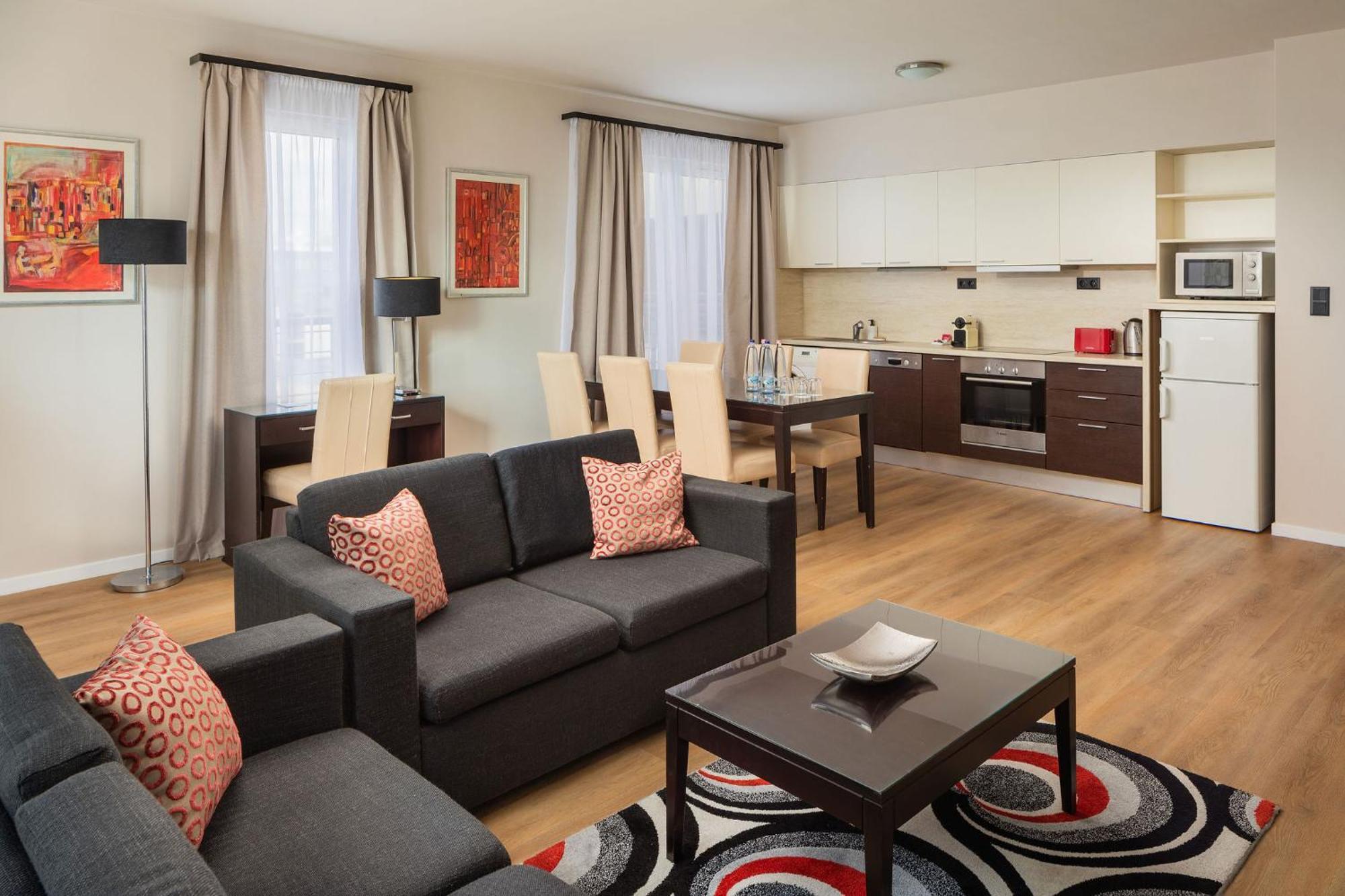 Escala & 4* Budapeszt