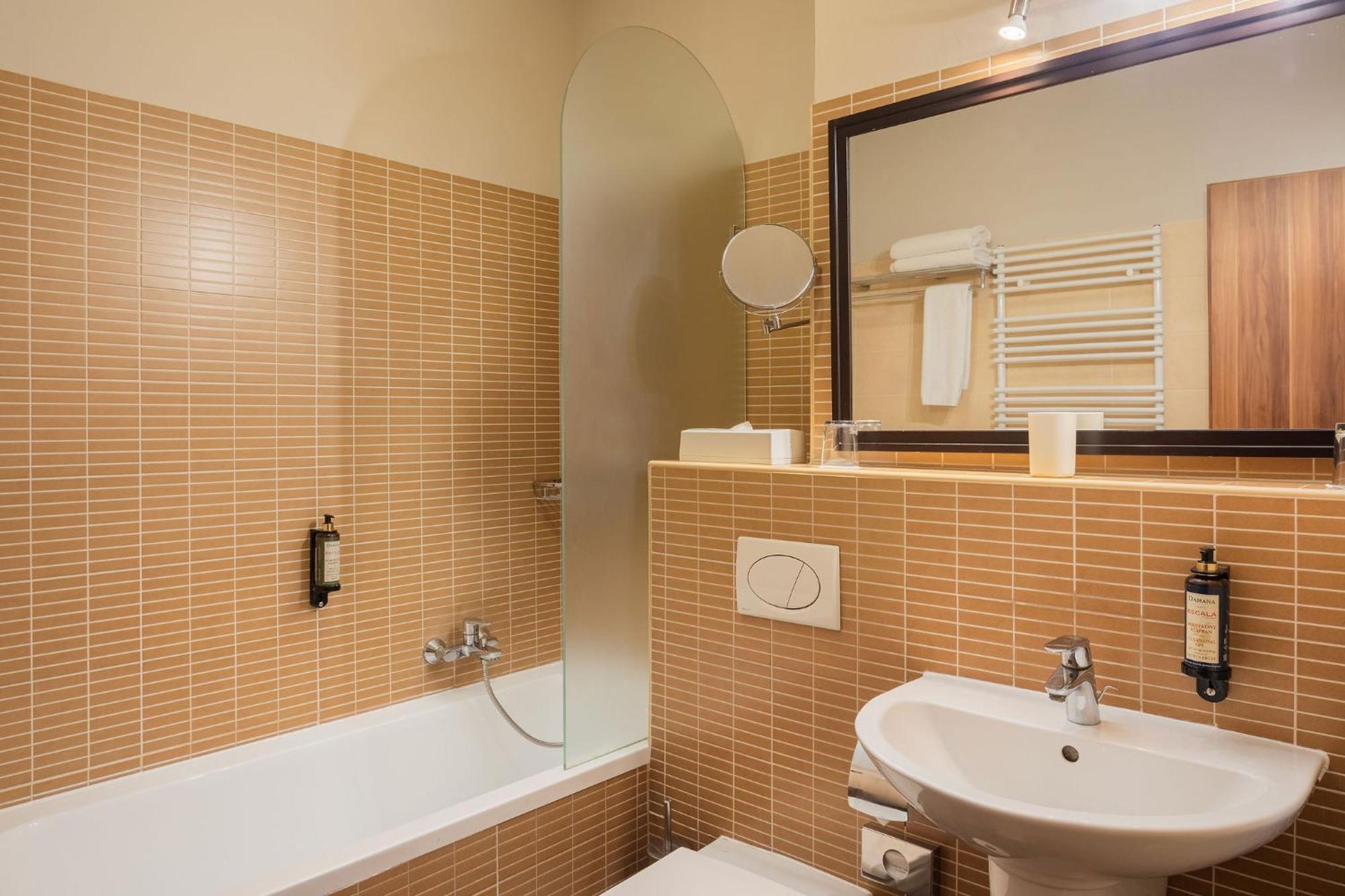 Escala & 4* Budapeszt