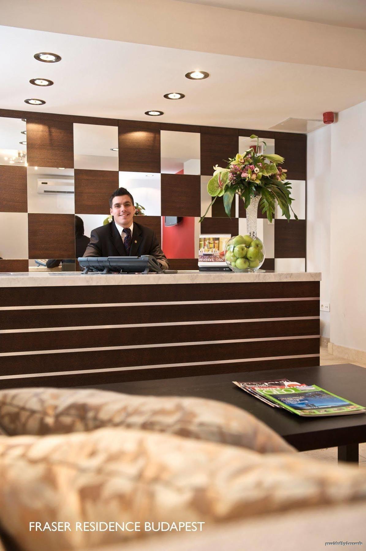 Escala & Hotel 4*